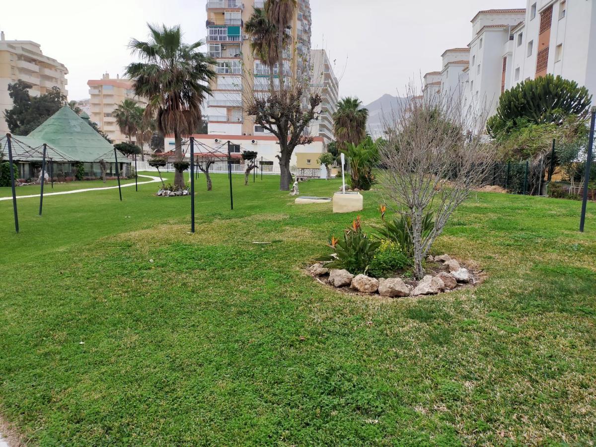 Benalmadena ,Apartamento-Estudio Primera Linea De Playa Exterior foto