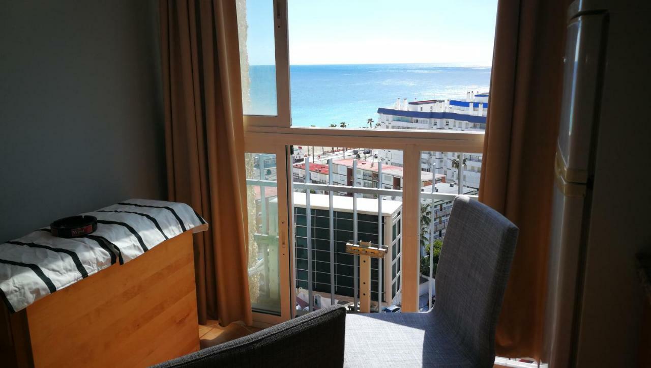 Benalmadena ,Apartamento-Estudio Primera Linea De Playa Exterior foto